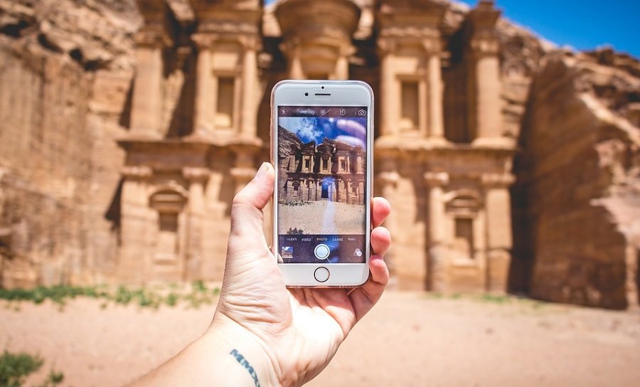 Turismo con Realidad Aumentada: Una Nueva Forma de Explorar el Mundo
